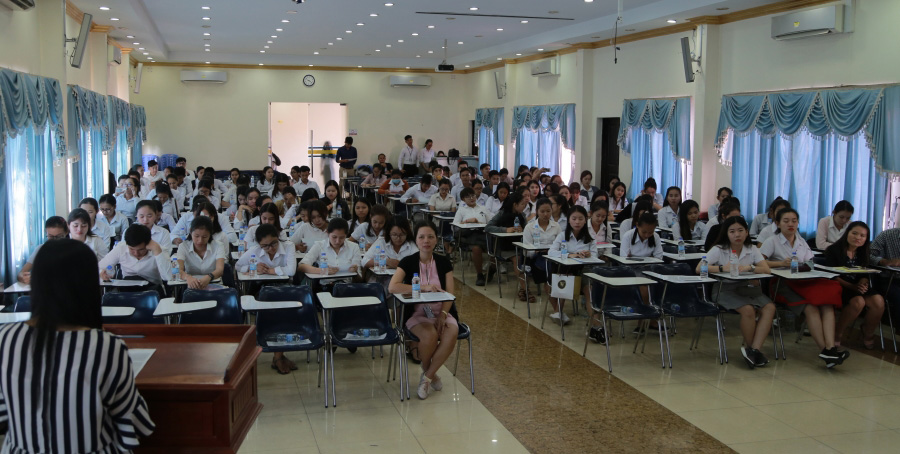 NEW ACADEMIC YEAR ORIENTATION FOR YEAR 4 & 5 PHARMACEUTICAL STUDENTS