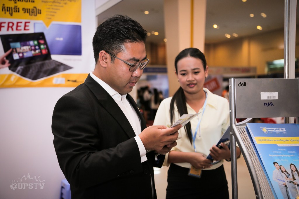 Sharing Experiences and Knowledge about Success in Business