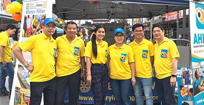 Two dental students return from AHHA scholarship to Australia