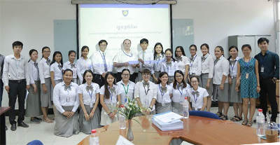 UP Pharmacy students jump-start the career with a spring internship abroad