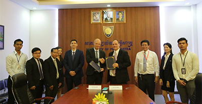 MoU signing between UP Faculty of Pharmacy and Ucare Pharmacy Chain