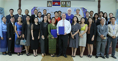 MOU signing between the University of Puthisastra and MUCH