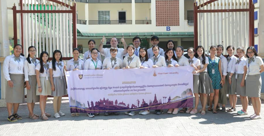 20 year-4 pharmacy students are ready for international internship in Thailand during this summer break