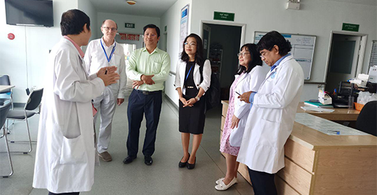 FACULTY OF MEDICINE TEAM OF UP VISITED CHO RAY PHNOM PENH HOSPITAL